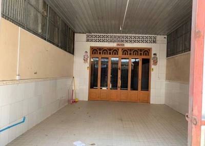 Tuek Thla Entrepôt À vendre à Tuek Thla
