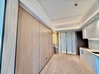 Vue Aston | Zařízeno Condo Na prodej
