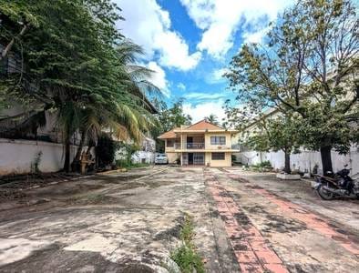Willa Na wynajem o powierzchni mieszkalnej 240 m² w Sen Sok