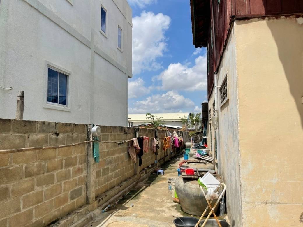 172 sqm Living Size House and lot For Sale in Angk Snuol