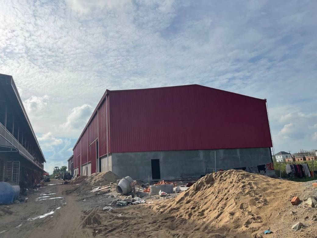 1,200 sqm Land Size Sklad K pronájmu