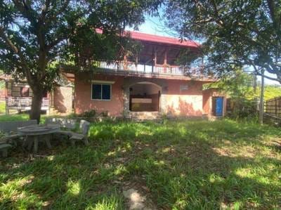 1,041平方米土地面积的House and lot出售