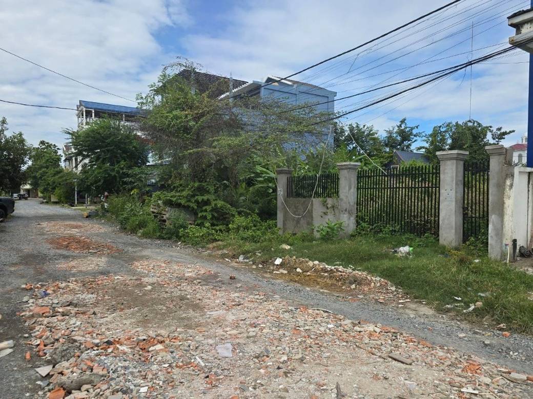 ที่ดิน สำหรับขาย ขนาดที่ดิน 164 ตร.ม.