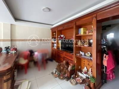 Chaom Chau 1店屋出售，位于Chaom Chau 1