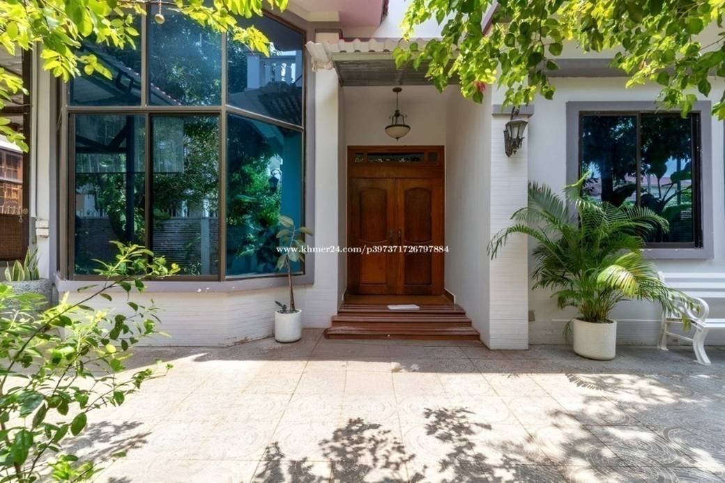 Villa For Rent with 2 Parking Space