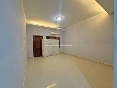 Russey Keo排屋出售，价格$160,000