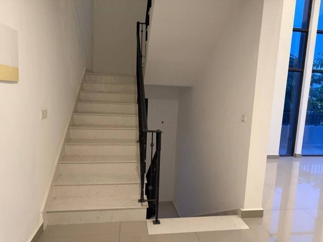 585 sqm Living Size Dvojvila K pronájmu in Russey Keo