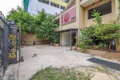 ที่ดิน สำหรับเช่า ใน Boeng Keng Kang $4,000