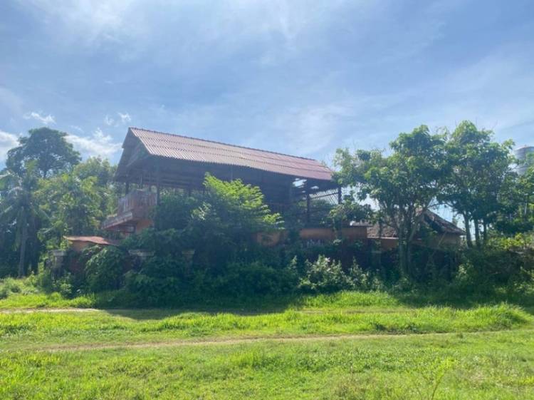 House For Sale in Kep
