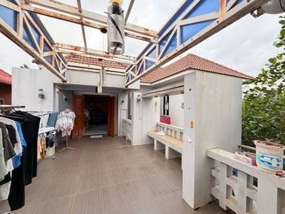 378 sqm Land Size House and lot Na prodej