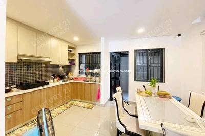 ลิงก์เฮ้าส์ สำหรับขาย พื้นที่ใช้สอย 205.5 ตร.ม. ใน Dangkao
