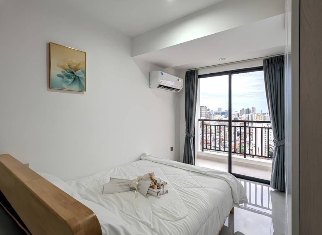Real Hope Condo | Zařízeno Studio K pronájmu