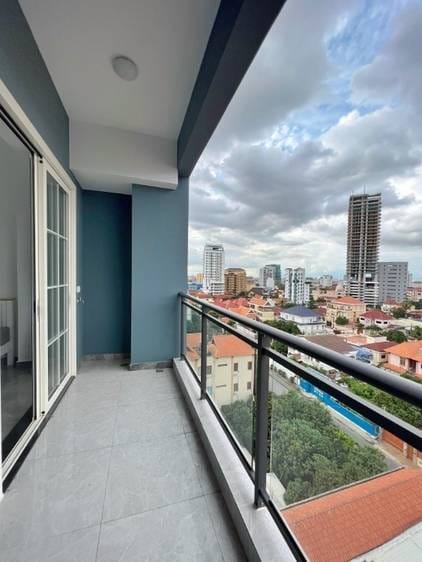 Royal Park Condo | 1 Bedrooms Studio For Rent