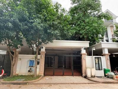 Borey Peng Huoth : The Star Diamond | Villa Jumelle 4 chambres À louer pour $2,500