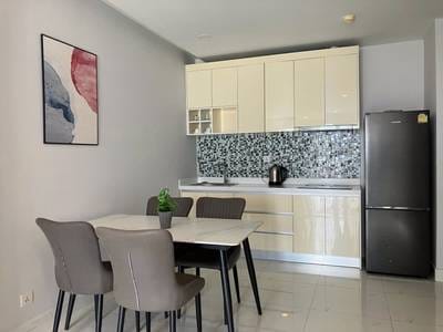 $650 Condo