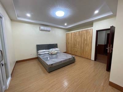 Apartment For Rent with 1 Parking Space