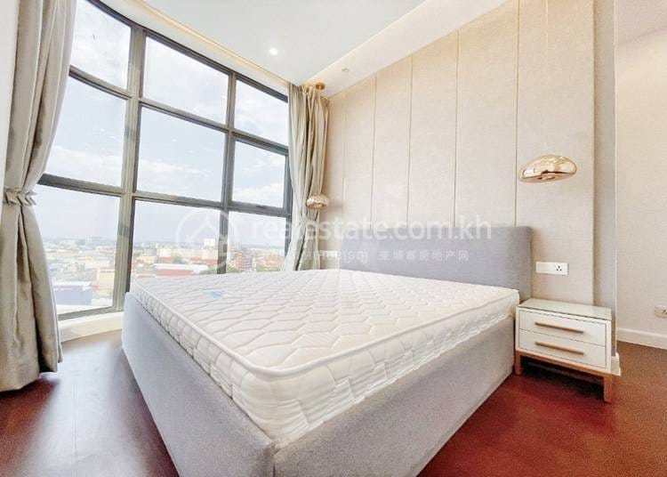 Modern 2-Bedroom Condo for Sale at The Peninsula Phnom Penh