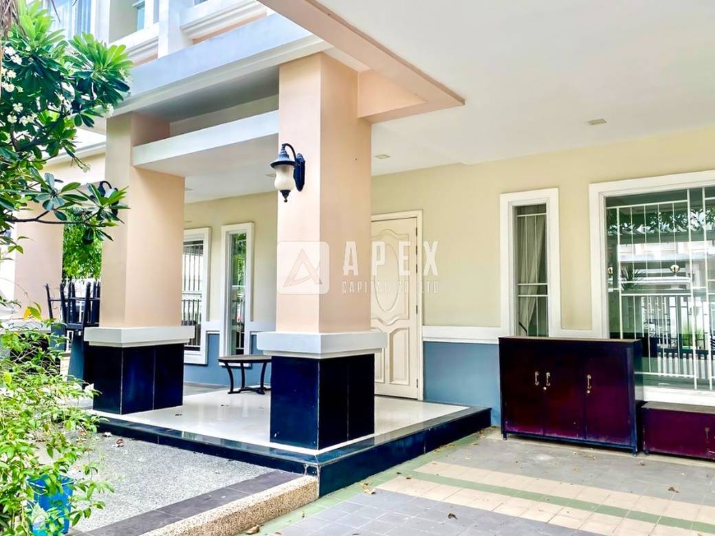 $3,500 Villa