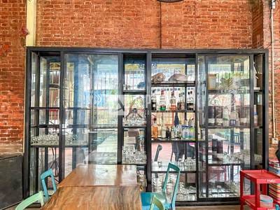 144平方米土地面积的CommercialShophouse出租
