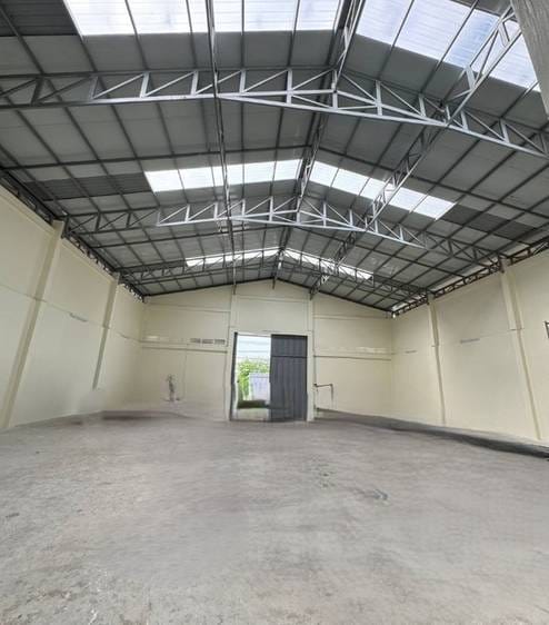 Entrepôt À louer de 600 m² habitables à Sen Sok