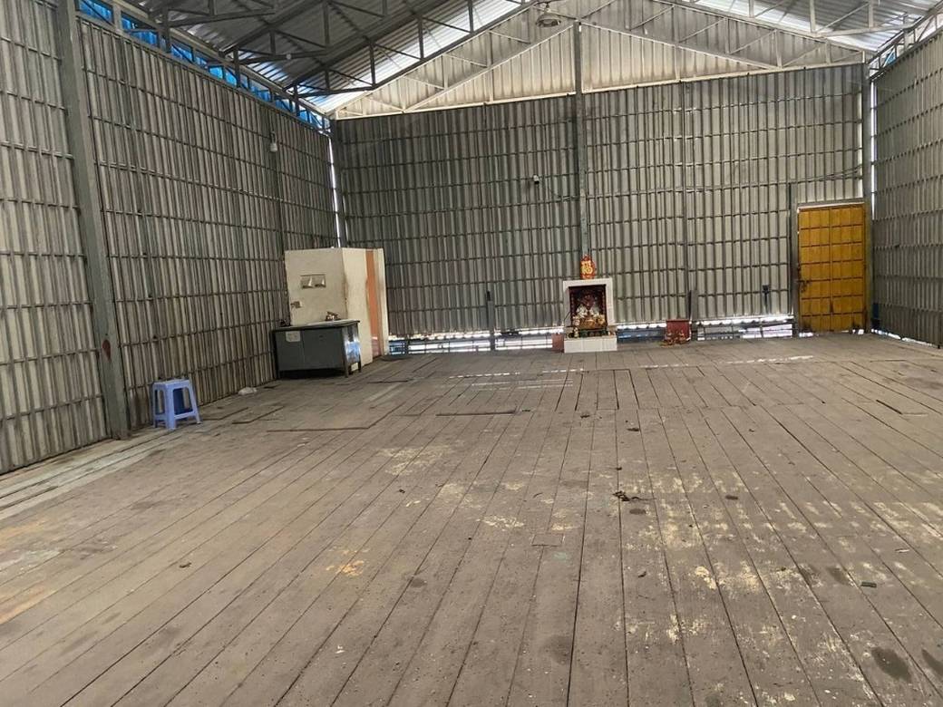 150 sqm Land Size Sklad For Sale & Rent