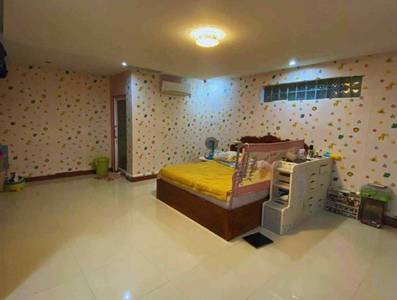 ឃ្លាំង សំរាប់ជួល នៅSen Sok តម្លៃ $2,300