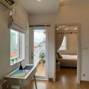 Zařízeno Condo For Sale & Rent