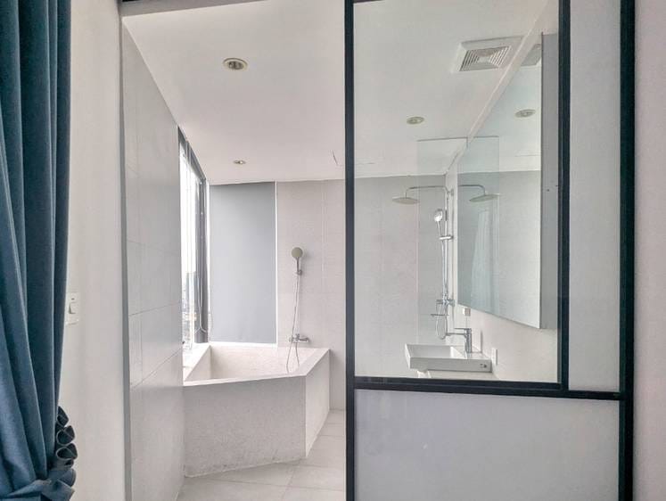 Time Square 3 | 3 Bedrooms Condo For Rent