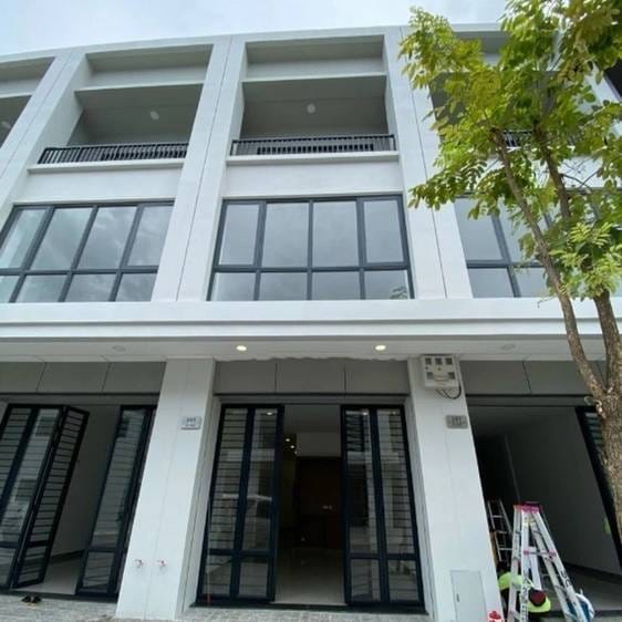 4 Bedrooms Shophouse For Rent