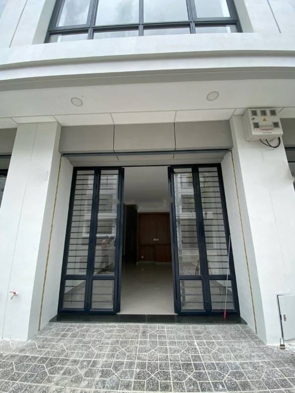 Shophouse For Rent in Chroy Changvar $350