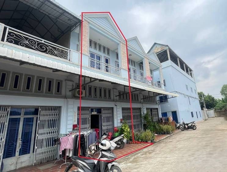 ផ្ទះជាប់គ្នា សំរាប់លក់ នៅ Nirouth, Chbar Ampov, Phnom Penh