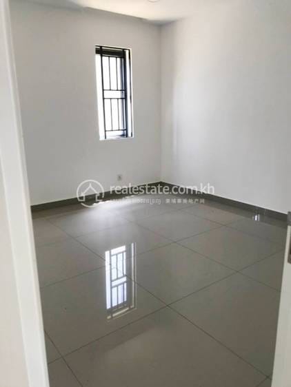 Willa For Sale & Rent z 6 sypialniami