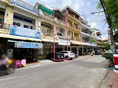 ផ្ទះជាប់គ្នា តម្លៃ $225,000