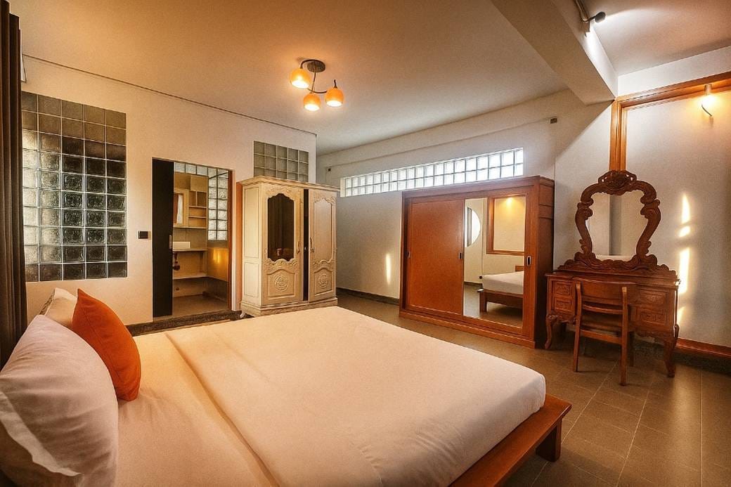 Downtime Hotel | $1,500 Byt