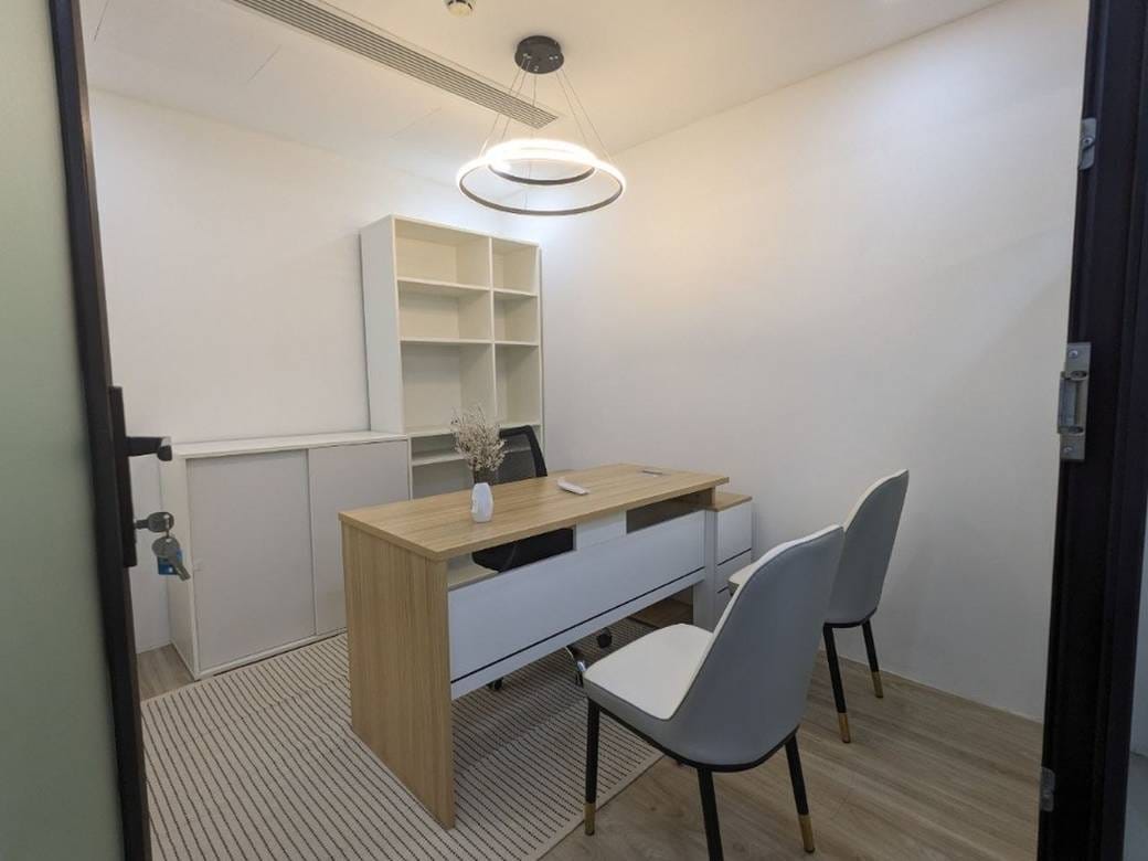 60 sqm Living Size Kanceláře K pronájmu in Daun Penh