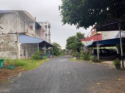 แฟลตเฮ้าส์ สำหรับขาย ใน กัมปงบาย, กัมปอต, กัมปอต