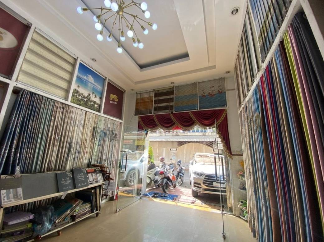 ផ្ទះជាប់គ្នា សំរាប់លក់ នៅ ទឹកល្អក់៣, ទួលគោក, ភ្នំពេញ