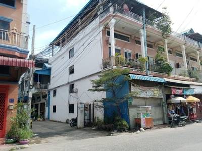 48平方米土地面积的联排住宅出售