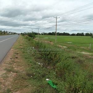 ที่ดิน สำหรับขาย ใน Tram Kak $2,428,980