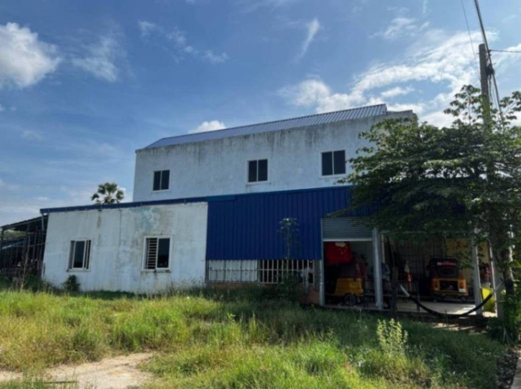 169 sqm Land Size House and lot Для Продажи