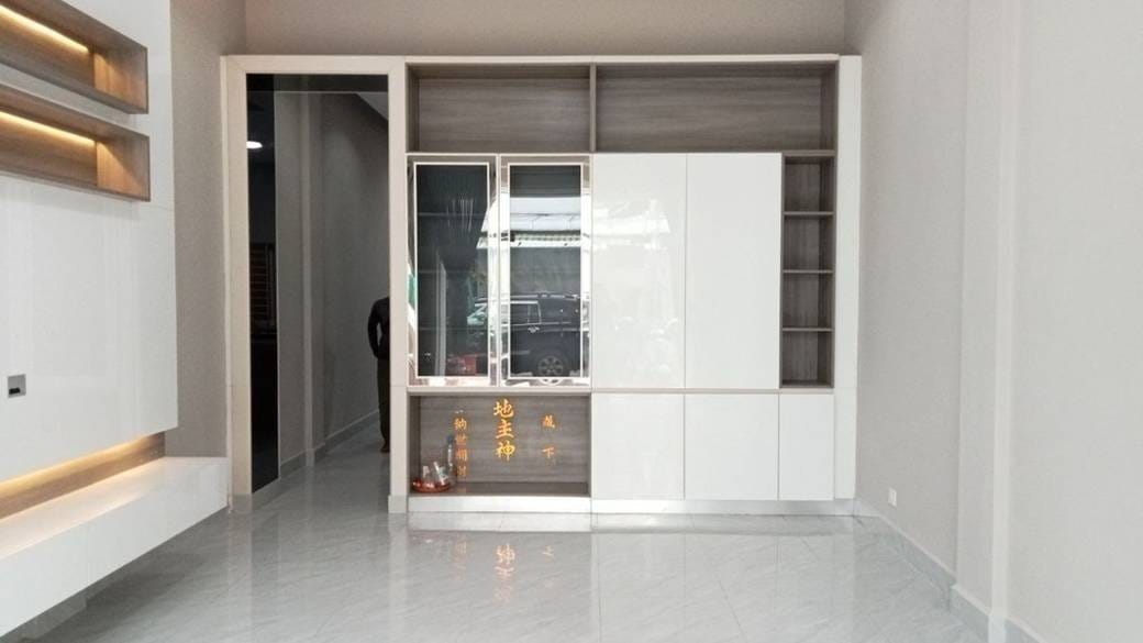 $180,000 Maison-boutique