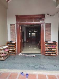 $360,000 Vila