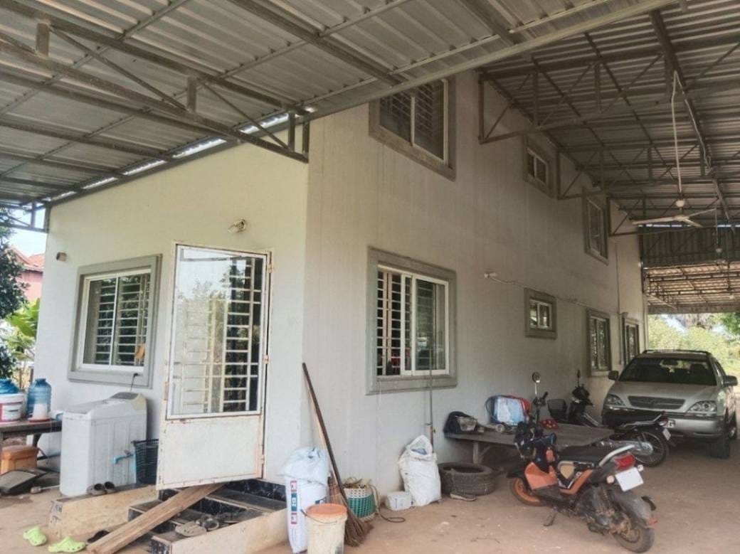 House and lot สำหรับขาย ขนาดที่ดิน 1,122 ตร.ม.