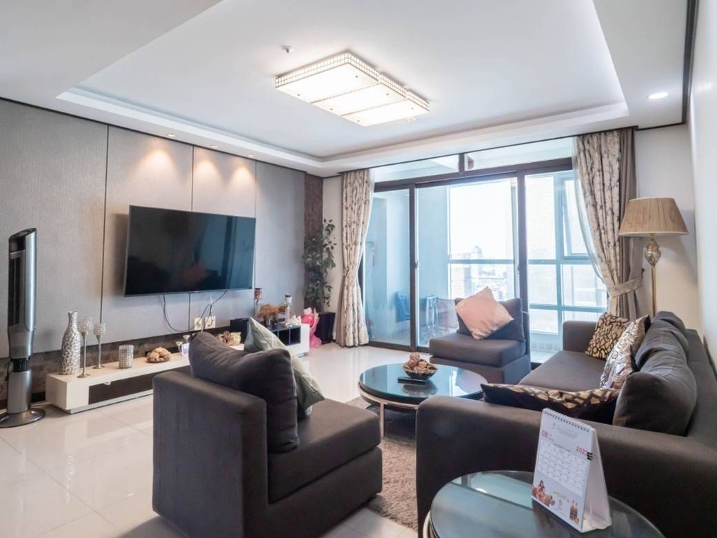 De Castle Royal Condominium | Condo Na prodej in Boeng Keng Kang $350,000