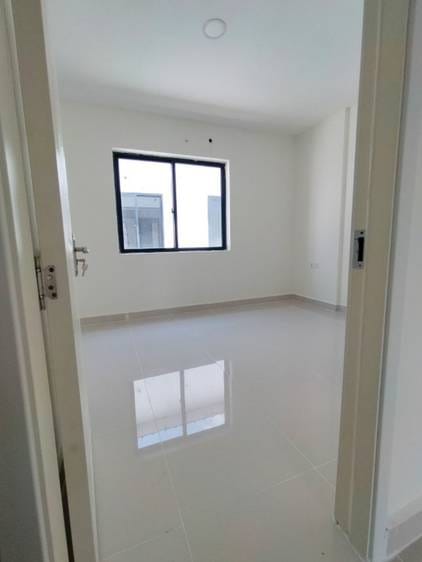 130.5 sqm Land Size Řadový dům Na prodej for $93,000