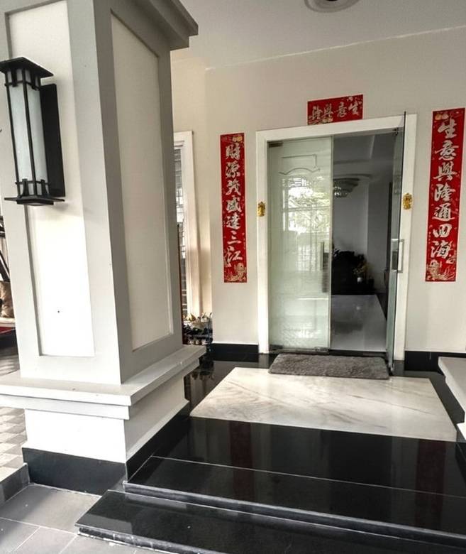 Villa For Sale with 2 Parking Space