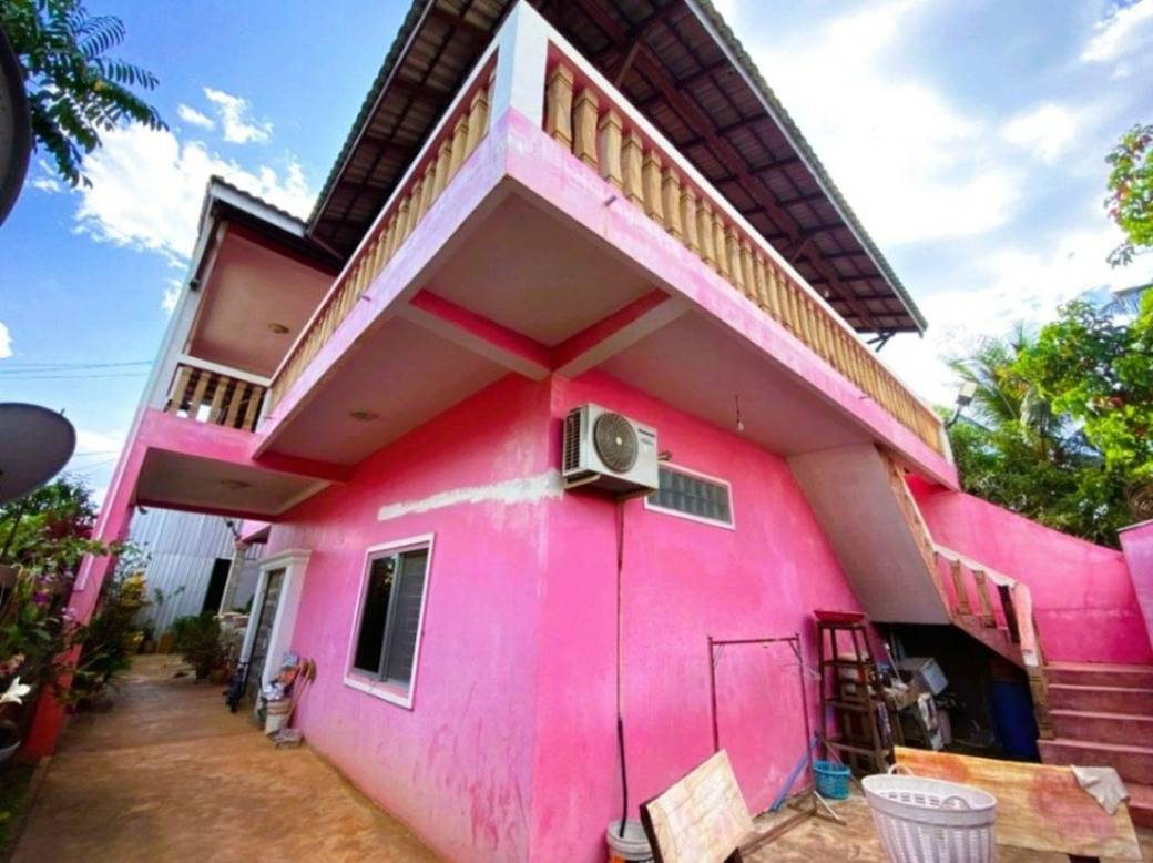 1,381 sqm Land Size House and lot Na prodej