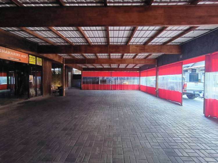 CommercialShophouse សំរាប់ជួល នៅ BKK 1, Boeng Keng Kang, Phnom Penh