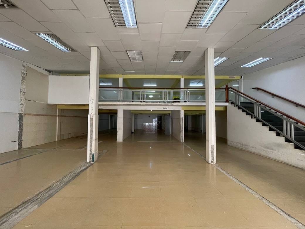 Toul KorkCommercialShophouse出租，价格$2,800
