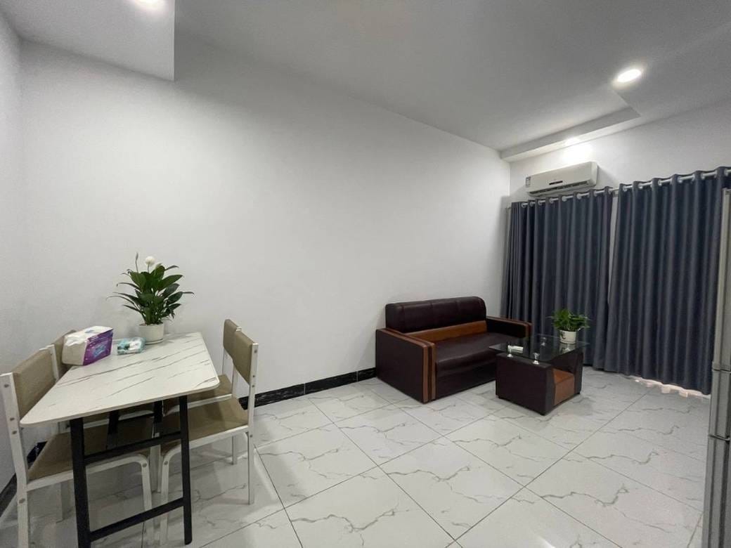 Zařízeno Condo For Sale & Rent
